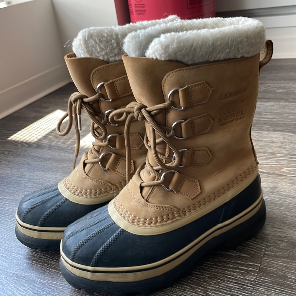 Sorel caribou boot